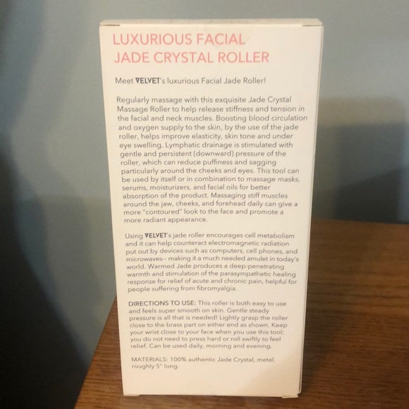 Velvet Cosmetics Facial Jade Crystal Roller - Picture 2 of 2